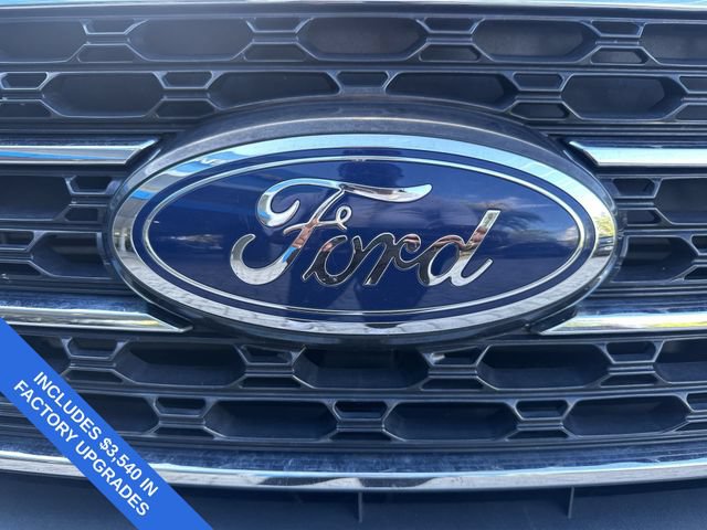 Used 2023 Ford Explorer XLT w/ Equipment Group 202A AWD/4WD image 10