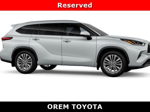 New 2026 Toyota Highlander Platinum AWD/4WD image 13