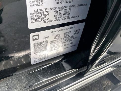 New 2025 Chevrolet Silverado 1500 LT image 9