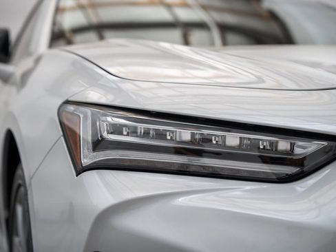 Used 2021 Acura TLX image 11