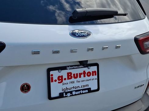 Used 2024 Ford Escape Platinum w/ Class II Trailer Tow Package AWD/4WD image 29