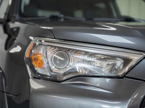 Used 2019 Toyota 4Runner Limited AWD/4WD image 10