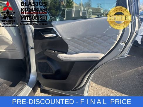 Used 2022 Mitsubishi Outlander SEL AWD/4WD image 39