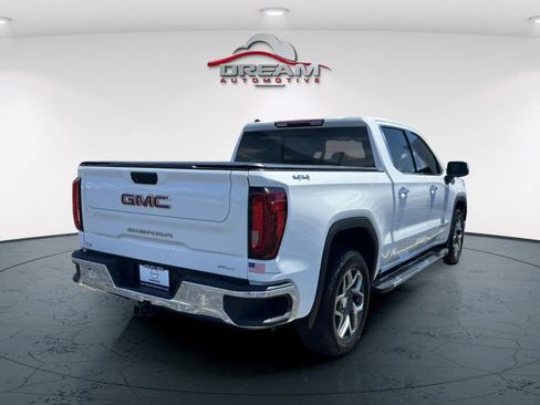 Used 2022 GMC Sierra 1500 SLT w/ SLT Premium Plus Package AWD/4WD image 17