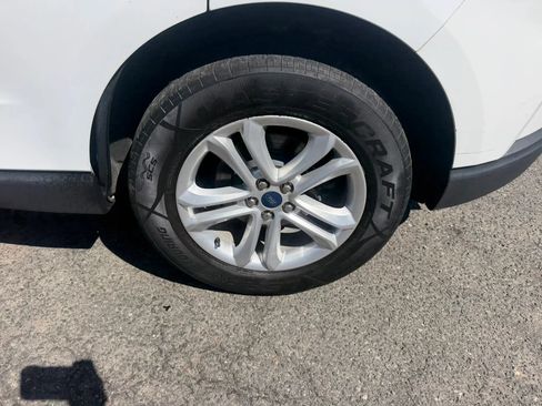 Used 2020 Ford Edge SEL AWD/4WD image 9