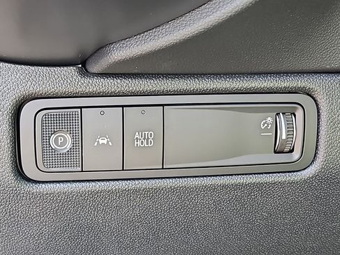 New 2026 Chevrolet Equinox EV LT FWD image 18