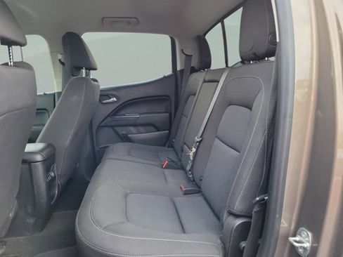 Used 2017 Chevrolet Colorado LT w/ LT Convenience Package image 10