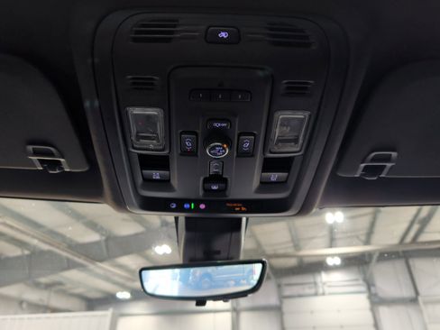 Used 2022 GMC Yukon XL Denali w/ Denali Ultimate Package AWD/4WD image 15
