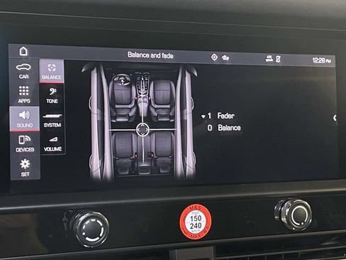 Certified 2026 Porsche Macan Turbo AWD/4WD image 32