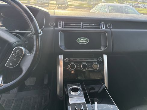 Used 2023 Land Rover Defender 90 X-Dynamic SE image 8