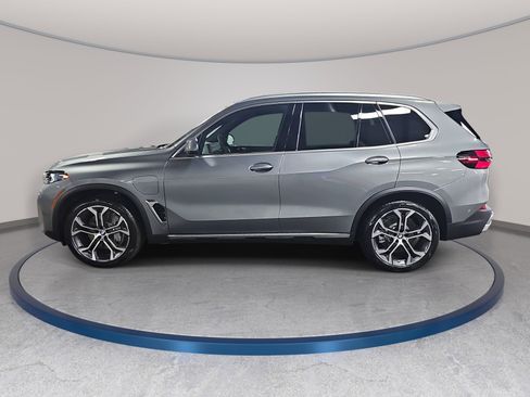 New 2026 BMW X5 xDrive50e AWD/4WD image 8