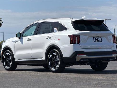 New 2026 Kia Sorento EX AWD/4WD image 6