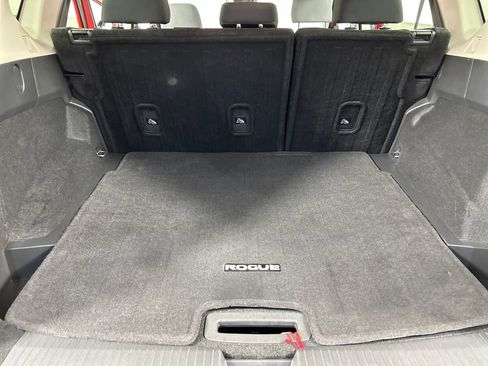 Used 2023 Nissan Rogue S AWD/4WD image 19