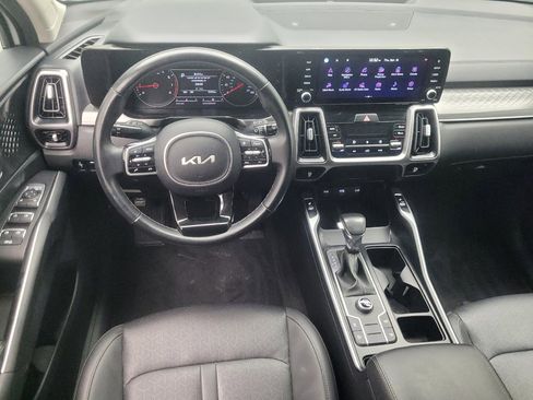 Used 2022 Kia Sorento S w/ Panoramic Sunroof Package FWD image 22