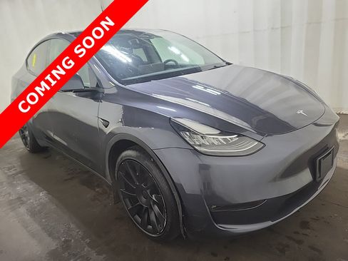 Used 2023 Tesla Model Y Long Range AWD/4WD image 5