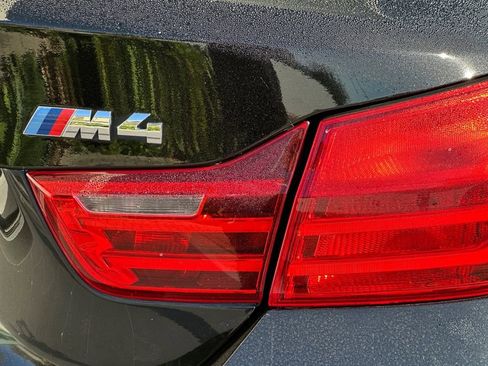 Used 2015 BMW M4 Convertible image 33