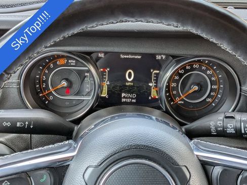 Used 2022 Jeep Wrangler Unlimited Sahara w/ LED Lighting Group AWD/4WD image 26