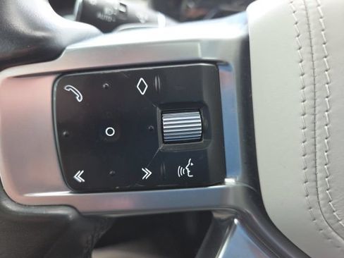 Used 2023 Land Rover Discovery HSE R-Dynamic AWD/4WD image 38