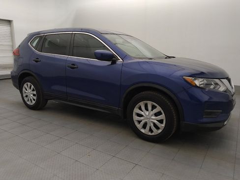 Used 2020 Nissan Rogue S FWD image 11