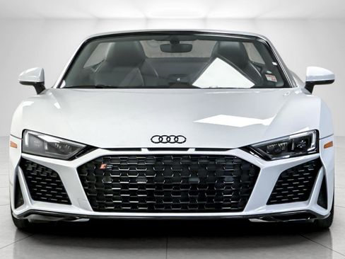 Used 2021 Audi R8 V10 w/ Premium Package image 9