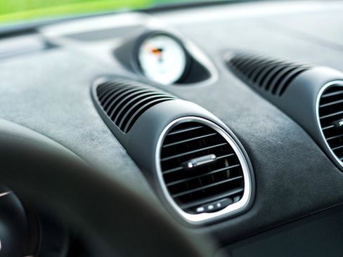 Used 2023 Porsche 718 Cayman GT4 RS image 73