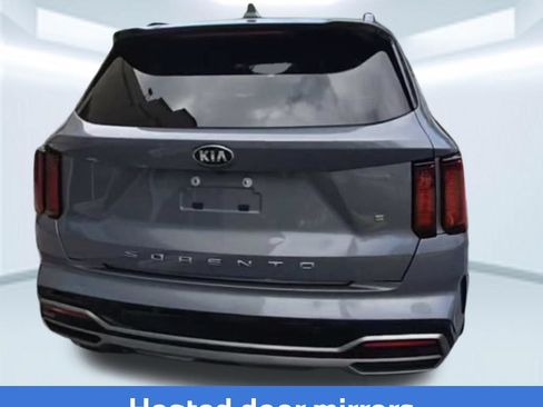 Used 2021 Kia Sorento S FWD image 13