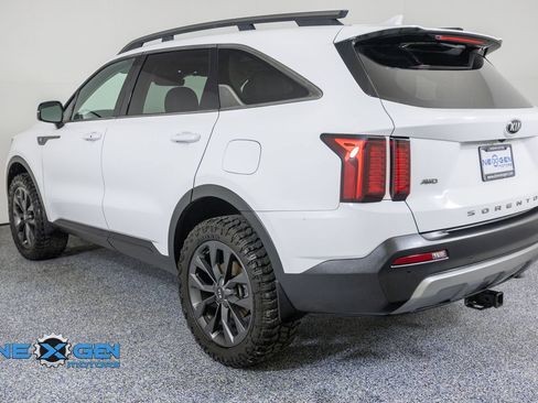 Used 2021 Kia Sorento EX w/ EX AWD X-Line Package image 5