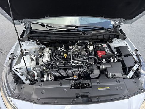 New 2025 Nissan Altima 2.5 SR FWD image 9