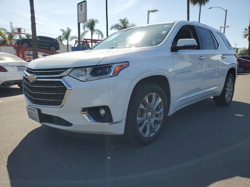 Used 2019 Chevrolet Traverse Premier w/ Driver Confidence II Package image 2