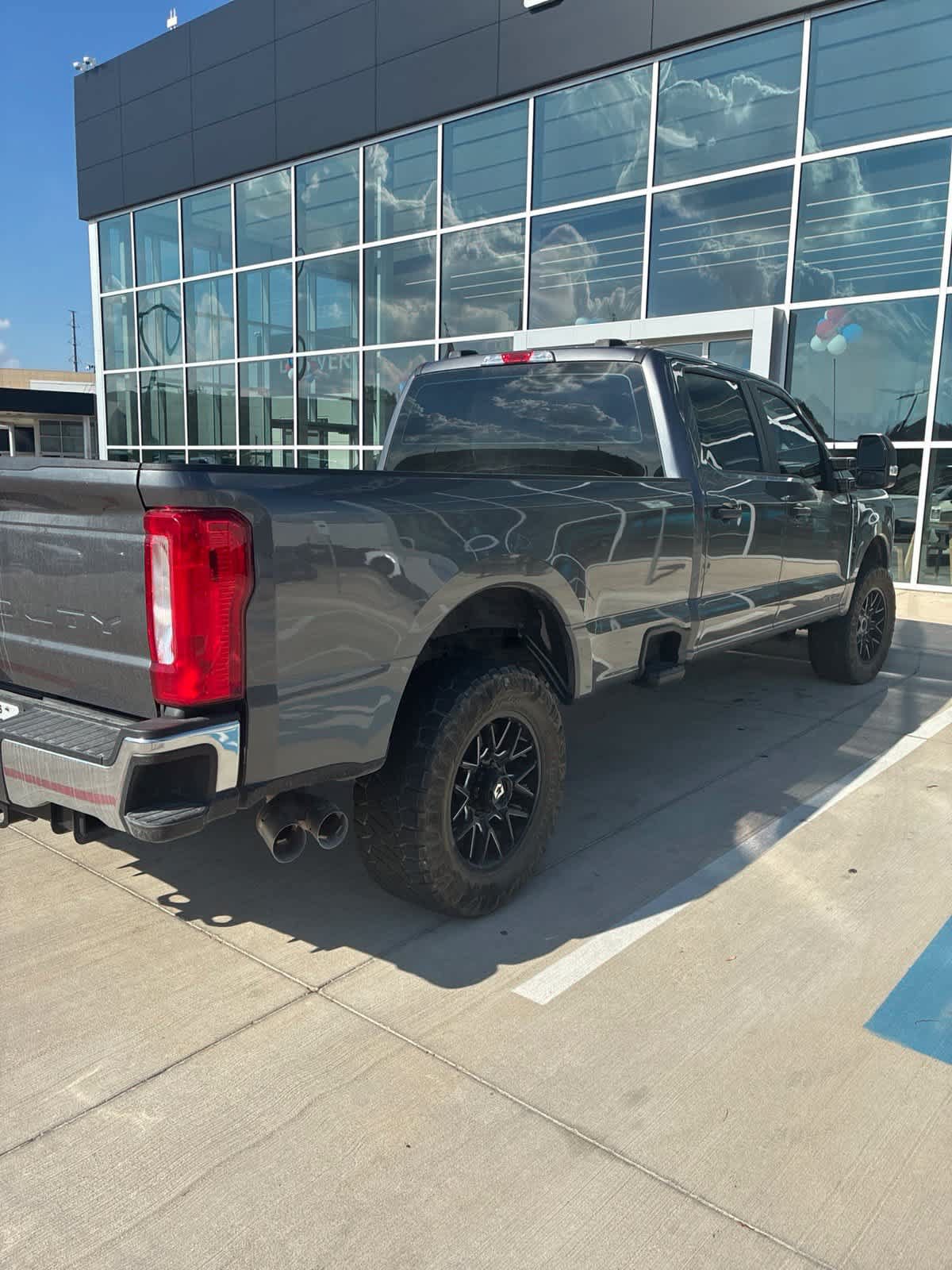 Used 2025 Ford F350 XL w/ XL Off-Road Package AWD/4WD image 5