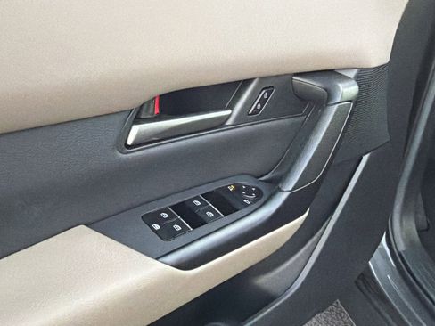 Certified 2025 MAZDA CX-50 AWD 2.5 S w/ Premium Package image 11