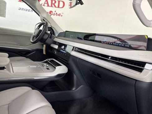 New 2025 Lincoln Navigator Reserve image 20