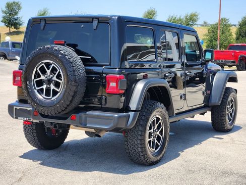 Used 2025 Jeep Wrangler Unlimited Rubicon AWD/4WD image 5