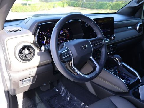 Used 2024 Chevrolet Colorado ZR2 w/ ZR2 Convenience Package III image 15