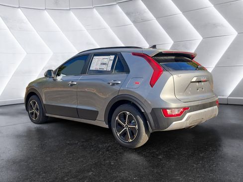 New 2026 Kia Niro EX w/ EX Premium Package FWD image 3