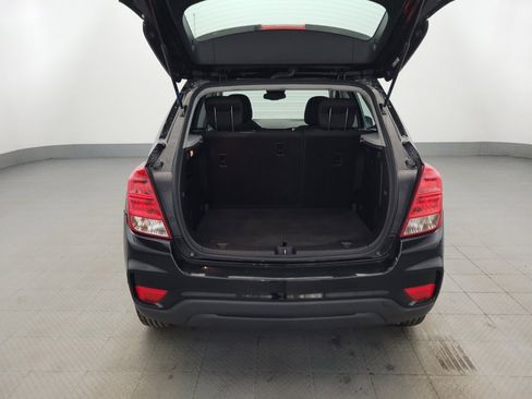 Used 2019 Chevrolet Trax LS FWD image 29