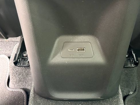 Used 2024 Buick Envision Preferred AWD/4WD image 36