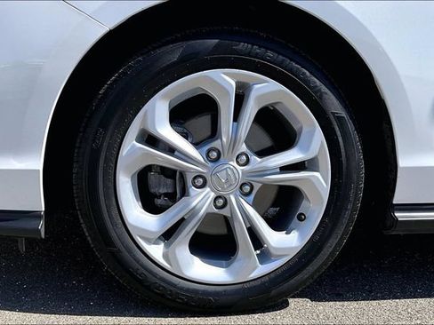 Used 2024 Honda Accord LX image 9