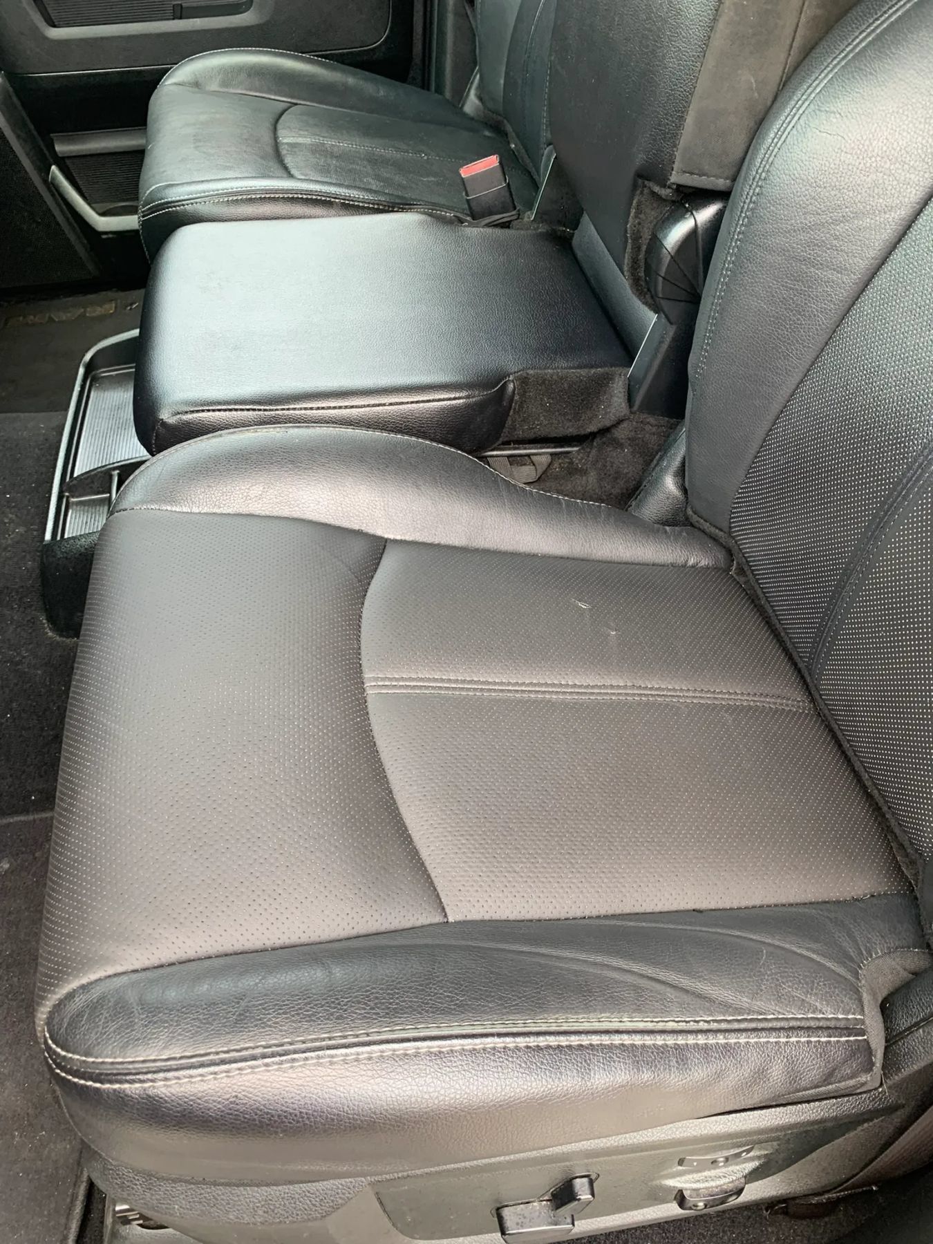 Used 2018 RAM 1500 Laramie w/ Convenience Group AWD/4WD image 10