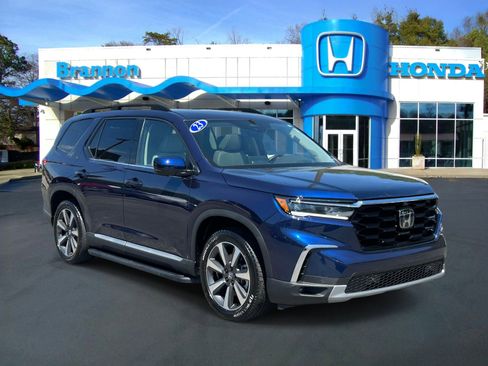 Certified 2023 Honda Pilot Elite image 1