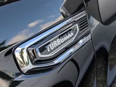 New 2026 GMC Sierra 1500 SLE w/ Preferred Package image 6