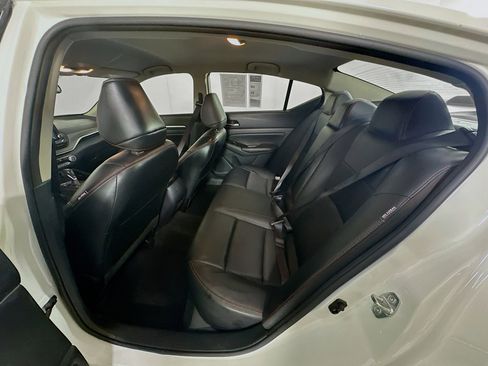 Used 2024 Nissan Altima 2.5 SR image 24