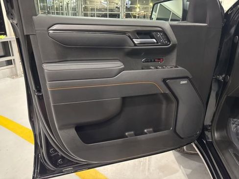 Used 2025 GMC Sierra 1500 AT4 image 12