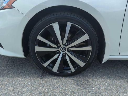Used 2020 Nissan Altima 2.5 SR AWD/4WD image 10