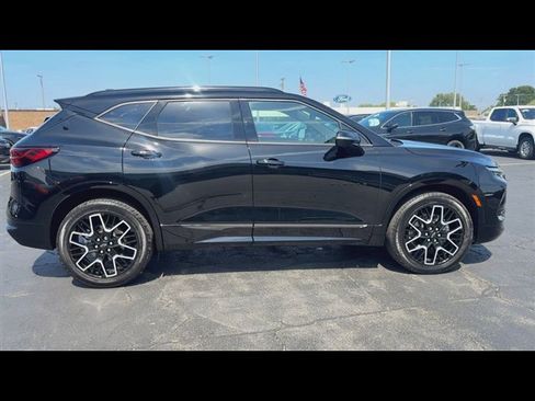 Certified 2025 Chevrolet Blazer RS w/ Driver Confidence II Package AWD/4WD image 9