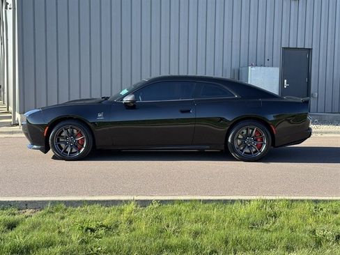 Used 2024 Dodge Charger Daytona Scat Pack w/ Plus Group AWD/4WD image 4