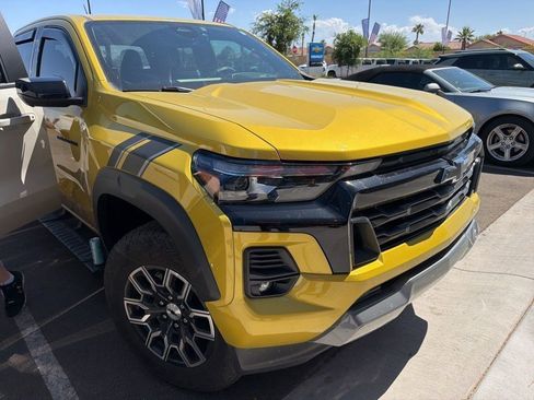 Used 2024 Chevrolet Colorado Z71 w/ Z71 Convenience Package 2 AWD/4WD image 6