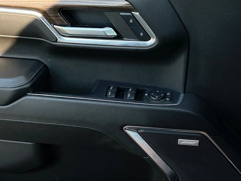 Used 2024 Chevrolet Silverado 1500 LT Trail Boss w/ Convenience Package II image 19