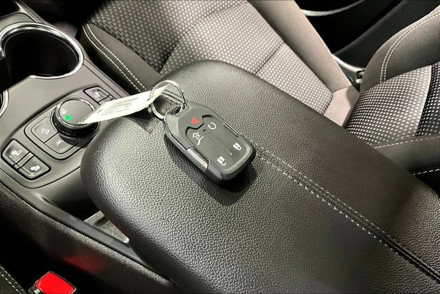 Certified 2024 GMC Terrain SLE w/ Driver Convenience Package FWD image 34