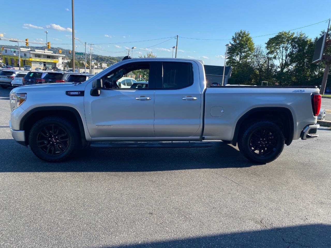Used 2020 GMC Sierra 1500 Elevation w/ Elevation Value Package AWD/4WD image 6